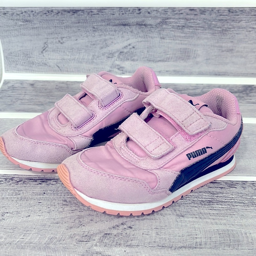 Toddler sneakers shoe size 11